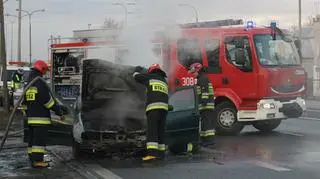 Pożar auta na wyjeździe z Warszawy