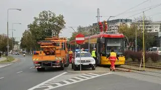 Zerwana trakcja tramwajowa