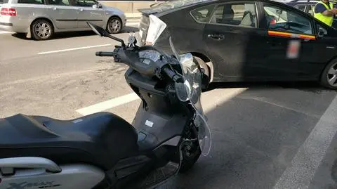 Zderzenie samochodów i skutera na trasie S8