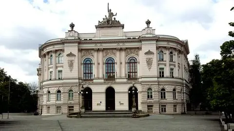 "Incydent dotyczy 5300 studentów i pracowników". Policja prowadzi czynności i czeka na zawiadomienie