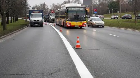 Buspas w Dolinie Służewieckiej. Drogowcy: autobusy nie łapią opóźnień, wożą więcej pasażerów