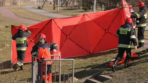 Wyłowili ciało ze stawu na Mokotowie