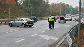 Zablokowana jezdnia w stronę Bielan 