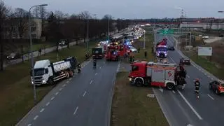 Ciężarówka zablokowała Przyczółkową