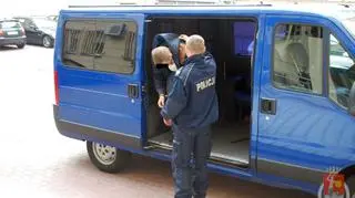 Policja zatrzymała taksówkarza