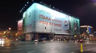 Smyk opakowany reklamą