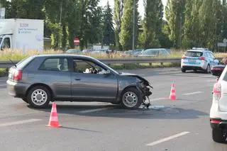 Dachowanie w alei Prymasa Tysiąclecia