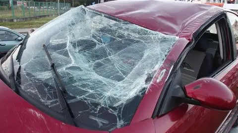 Zderzenie na Targówku. Seat dachował