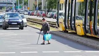 Niebezpieczne przejścia dla pieszych na Obozowej