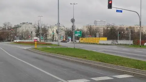 Upamiętnić Bitwę Warszawską na placu Na Rozdrożu. Jest stanowisko radnych