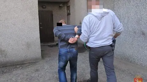 Kradzież, strzały i potrącony policjant. Pościg za złodziejem na Targówku