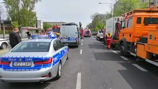 Samochód wjechał w tramwaj na Grochowskiej