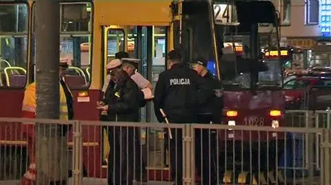 Rondo Wiatraczna: kobieta wpadła pod tramwaj