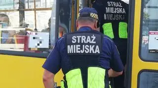 Interwencja strażników miejskich w tramwaju