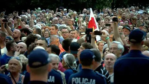 Od kilkudziesięciu do kilkuset tysięcy złotych. Rosną koszty miesięcznic