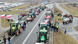 Rolnicy na skrzyżowaniu DK 50 z DK 92