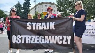 Strajk pielęgniarek przed Sejmem