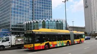 Autobus elektryczny w Warszawie