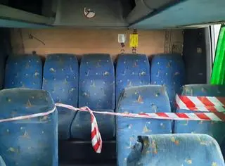 Autobus wiozący dzieci nie miał tylnej szyby 