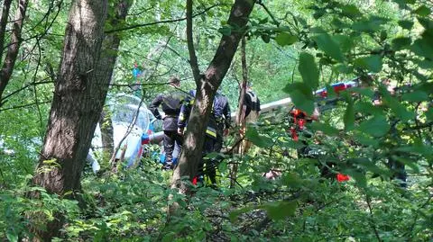 Mały samolot lądował awaryjnie na Bemowie. Są ranni
