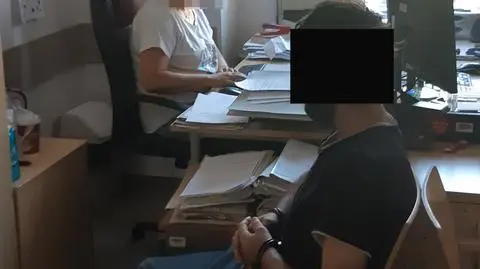 Nie zapłacił za perfumy, czeka go deportacja
