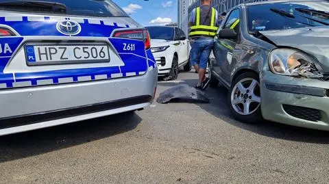 Zderzenie na ważnym skrzyżowaniu. Utrudnienia na Mokotowie