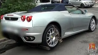 Zabezpieczono między innymi dwa ferrari