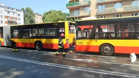 Zderzenie autobusów na Słowackiego. Ranni i utrudnienia