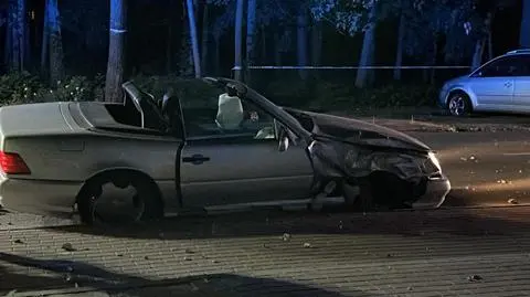 Pijany policjant rozbił kabriolet na słupie, zginęli jego koledzy. Prokuratura chce najwyższej możliwej kary