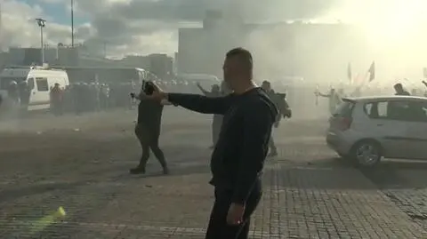 Protest przeciwników obostrzeń