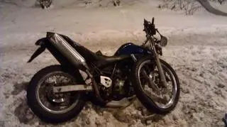 Motocyklista zderzył się z autem na trasie W-Z