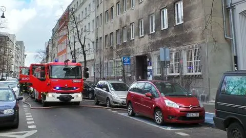 Pożar mieszkania na Wspólnej. "Dwie kobiety w szpitalu"