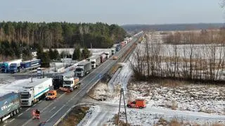 Zablokowana trasa w miejscowości Całowanie 