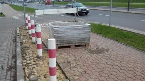 Ścieżki w al. KEN nie będzie przecinał chodnik. Rusza remont