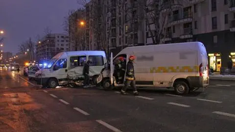 Zderzyły się dwa busy. Trzy osoby ranne