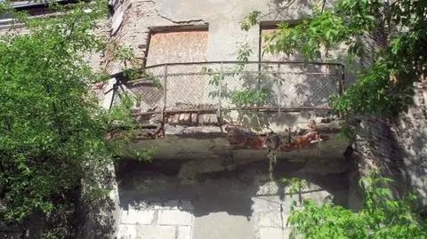 Balkon oderwał się od budynku