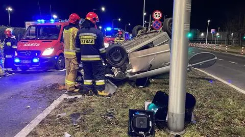 Kolizja i dachowanie pod Warszawą