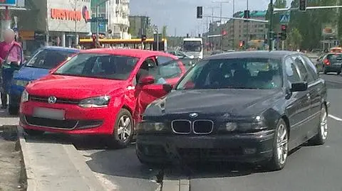 Dwa wypadki w al. KEN, ranne dwie kobiety w ciąży