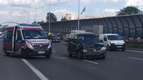 Zderzenie i korek na S8, ranny jeden z kierowców