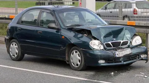 Jaguar, fiat i daewoo. Korek po kolizji na Prymasa