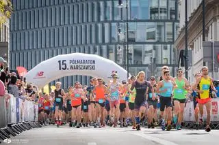 Tak wyglądała 15. edycja Półmaratonu Warszawskiego w 2021 roku