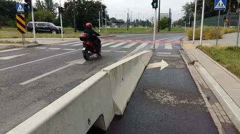 Betonowe bariery na Kijowskiej groźne dla kierowców? "Problemem jest nadmierna prędkość"