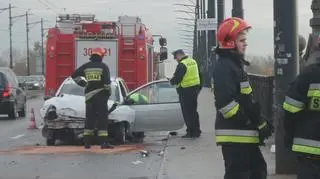 Renault wjechał w bariery na "Poniatowskim"