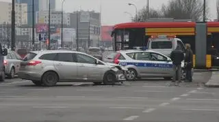 Kolizja na rondzie Daszyńskiego