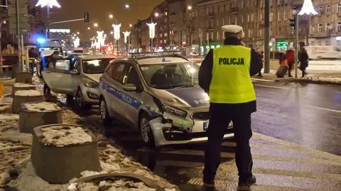 Zderzenie na Pradze Północ. Kierowca radiowozu z mandatem 