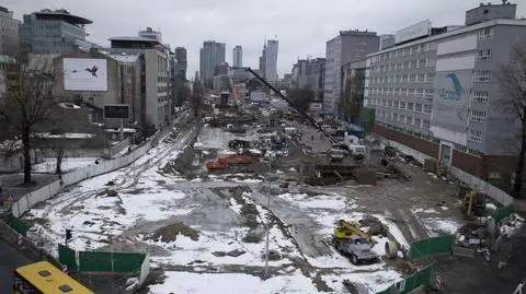 Pocisk przeciwpancerny na budowie metra 