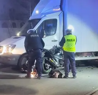 Wypadek z udziałem motocyklisty w Jankach 