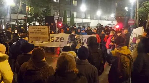 "Zdradza ojczyznę ten, kto łamie jej najwyższe prawo"