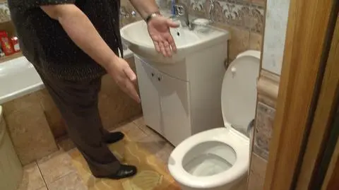 "Gejzer fekaliów" w toalecie. MPWiK: takie sytuacje się zdarzają