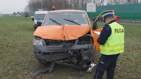 Zderzenie busa z autobusem. "Dwie osoby ranne"